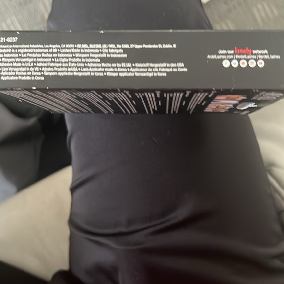 Ardell False Eyelashes Deluxe Pack Kit 120 Demi Black - Picture 3 of 6